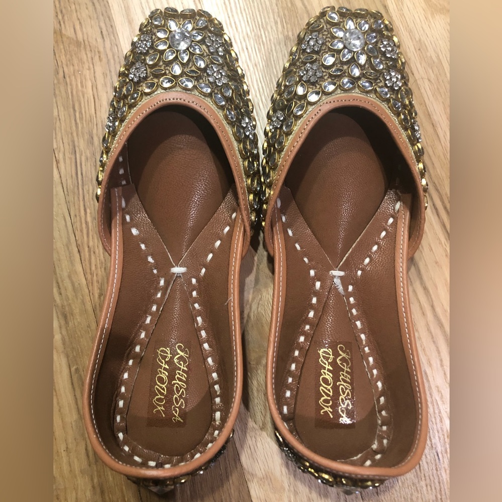 Women’s kundan jewels shoes size 37. USA size 6.5